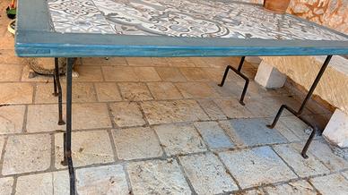 Tavolo legno-ferro e piano in ceramica