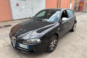 Alfa Romeo 147 1.9 JTD (120) 5 porte Distinctive