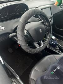 PEUGEOT    2008 