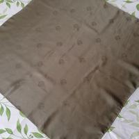 Foulard Loro Piana con inclusa shopper