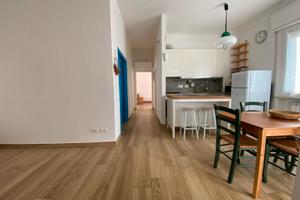 Trilocale con balcone