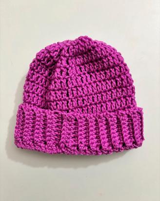 Cappellino neonata 0-3 mesi all'uncinetto