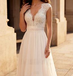 Abito da sposa nuovo con cartellino