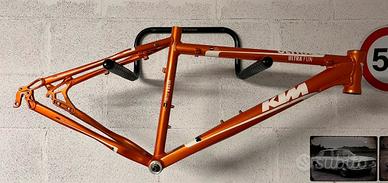 Telaio con movimento centrale KTM