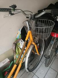 Bici da donna gialla 