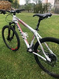 MTB SCOTT Aspect 30 pari al nuovo.