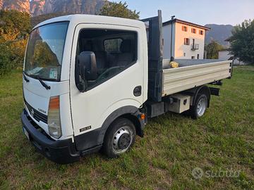 nissan cabstar anno 2006 ribaltabile