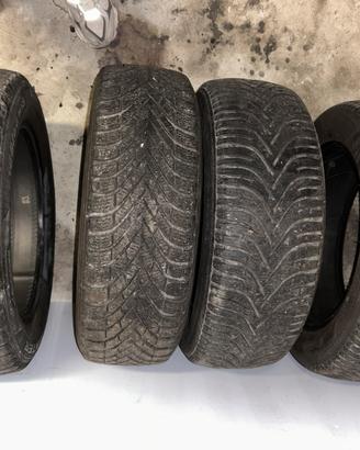 4 gomme invernali 185/60 R15 88T M+S