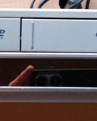 Lettore combo Philips DVD/cassette VHS