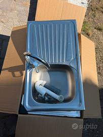Lavello cucina inox CM 86x50 + rubinetto