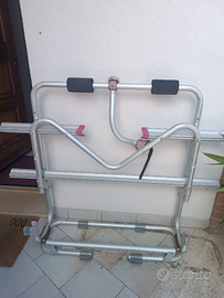 Porta bici per gancio roulotte