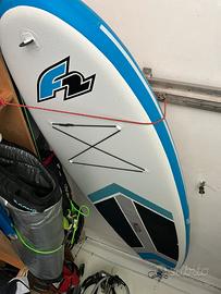 Sup/windsurf Gonfiabile F2 con piede d’albero