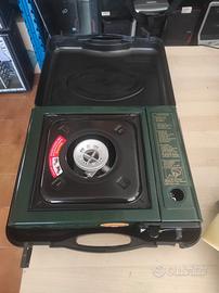 Barbecue a Gas - fuoco da campeggio con giglia