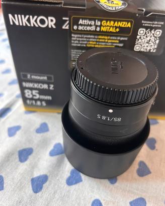 Nikon 85 f1.8s