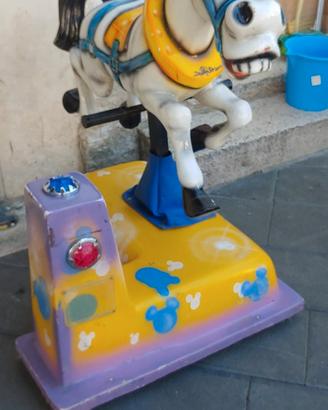 Dondolante a Moneta