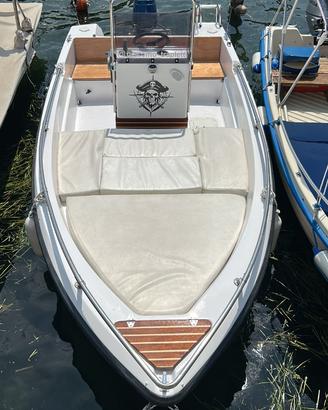 barca open 450 con mogano stile RIVA