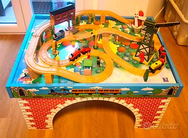 Tavolo da gioco Thomas & Friends Wooden Railway
