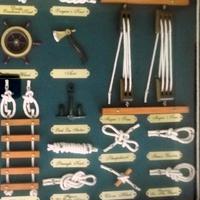 Vetrinetta espositore oggetti e nodi navali