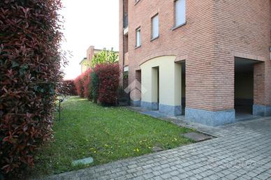 5 LOCALI A GARBAGNATE MILANESE