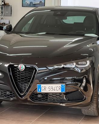 Alfa Romeo Stelvio 2.2 Turbodiesel 210 CV AT8 Q4 V