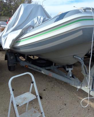 gommone 5mt