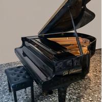 Pianoforte a mezza coda