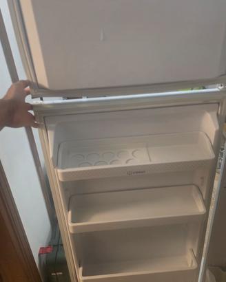 FRIGO con Congelatore - Funzionante 100€