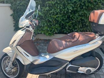 Piaggio Beverly 300