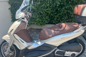 Piaggio Beverly 300