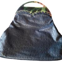 Originale borsa in pelle con manico rigido