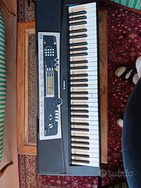 Tastiera Yamaha ypt-210