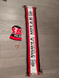 Milan Vintage sciarpa  berretto e adesivo 