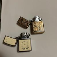 Accendini Zippo (quello a sx originale Zippo)