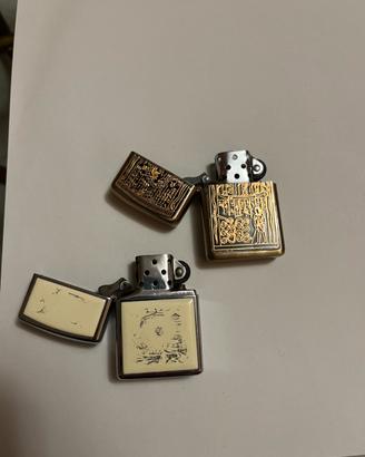 Accendini Zippo (quello a sx originale Zippo)