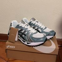 Asics Kayano 14