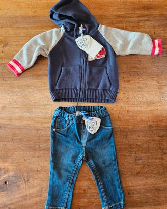 Completo felpa e jeans nuovi con cartellino