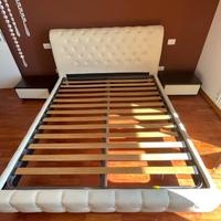 Letto matrimoniale elegante e moderno