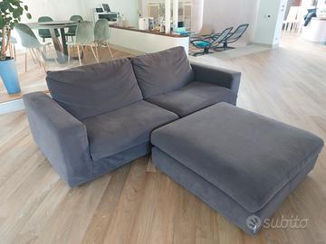 divano Alberta 3 posti con pouff