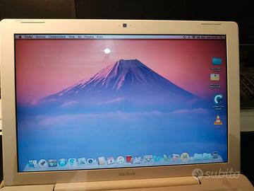 Apple MacBook 13-inch A1181 2007 2 GHz Core 2 duo