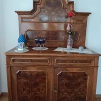 credenza antica 