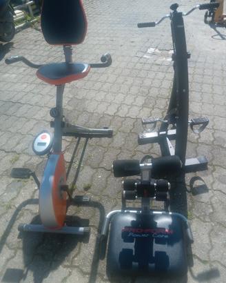  Cyclette  mani e piedi  