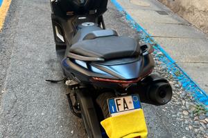 YAMAHA TMAX 560