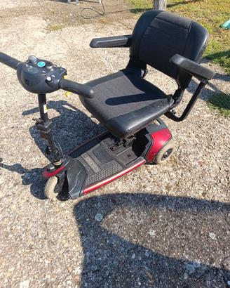 scooter elettrico  per anziani 