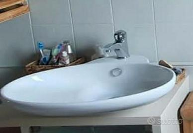 lavabo e miscelatore 