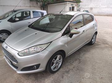Ford Fiesta 1.5 TDCi 75CV 5 porte Titanium