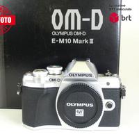 Olympus OM-D E-M10 III