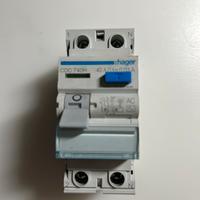 Interruttore magneto termico