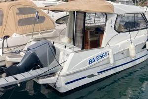 Beneteau Antares 880 del 2012