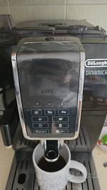 macchinetta da caffè e cappuccino 