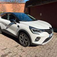 Renault Captur ibrida Plug-in
